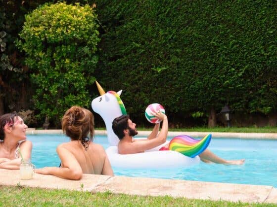 How-to-Plan-the-Perfect-Friendship-Day-Pool-Celebration-Top-10-Essentials